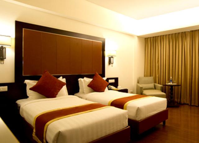 Best Western Jubilee Ridge Hyderabad Exterior foto