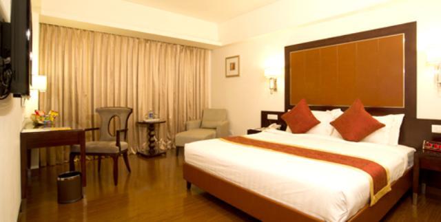 Best Western Jubilee Ridge Hyderabad Exterior foto