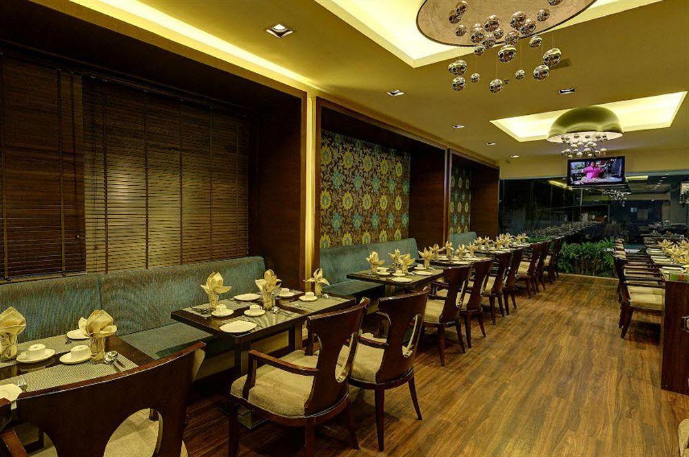 Best Western Jubilee Ridge Hyderabad Exterior foto